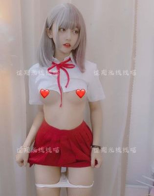 一边摸上面一边添下面的电视热勾